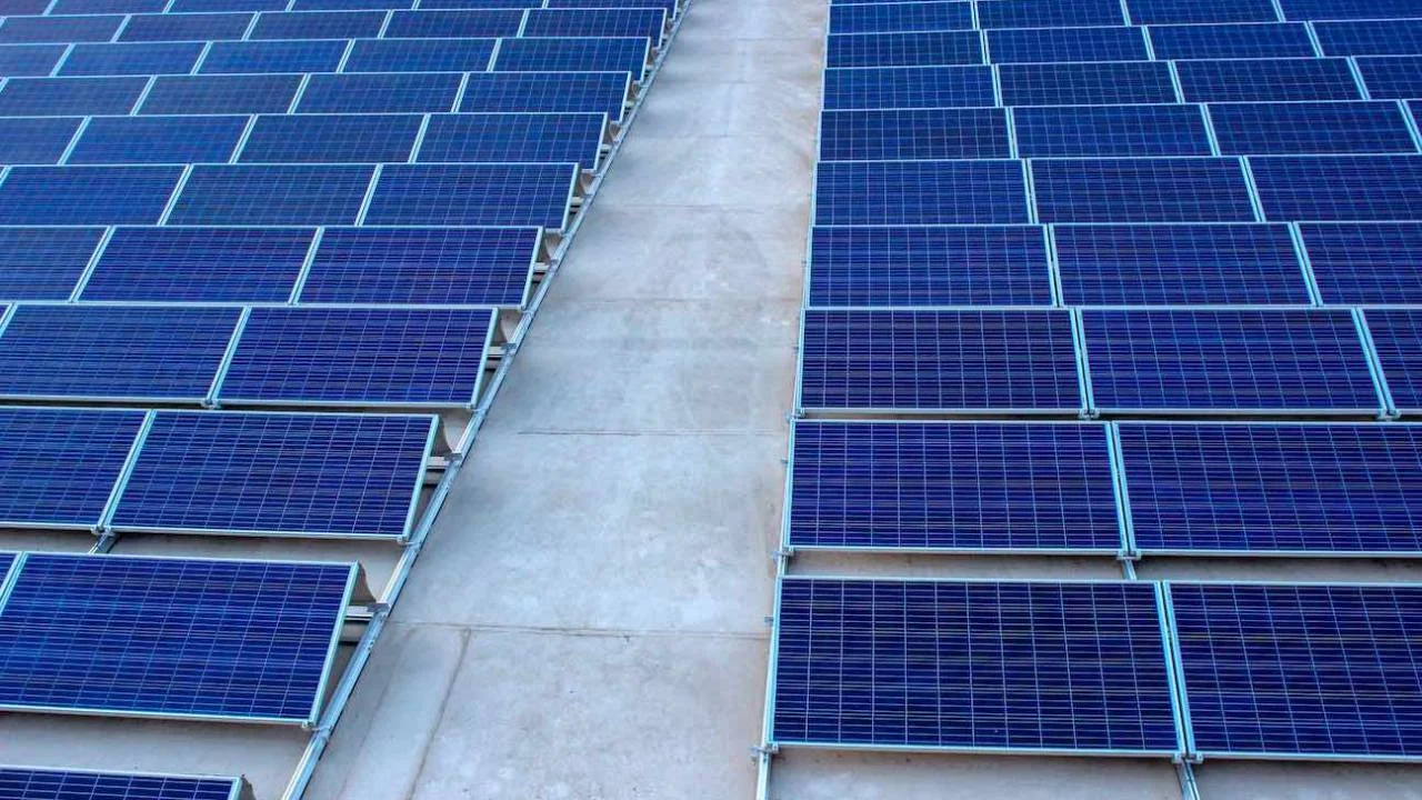 DeepSolar Project uses machine learning, satellite imagery to calculate US solar panels