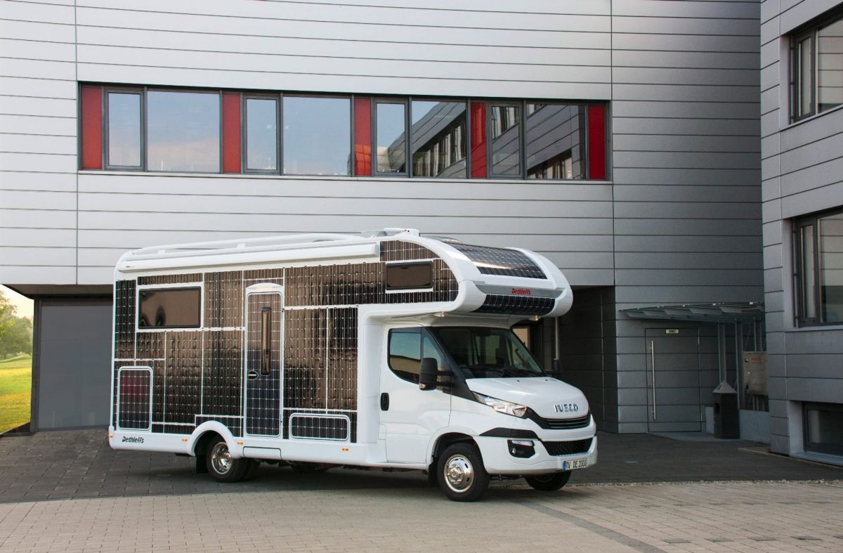 Take a Look at This Electric Motorhome Powered by Solar Panels and a Battery Pack